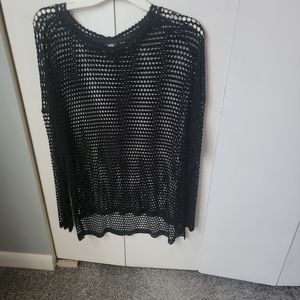 I selling this beautiful shirt,  never used like new